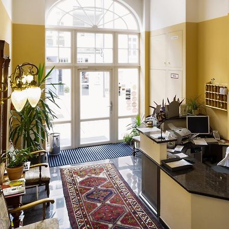 Hotel Garni Am Markt - Businesshotel - Fruehstuecksbuffet - Fahrradabstellplatz - Hunde Willkommen Нойштадт-Кобург Экстерьер фото