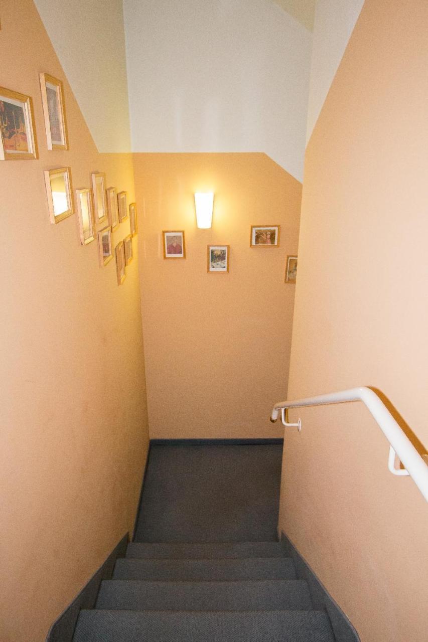 Hotel Garni Am Markt - Businesshotel - Fruehstuecksbuffet - Fahrradabstellplatz - Hunde Willkommen Нойштадт-Кобург Экстерьер фото